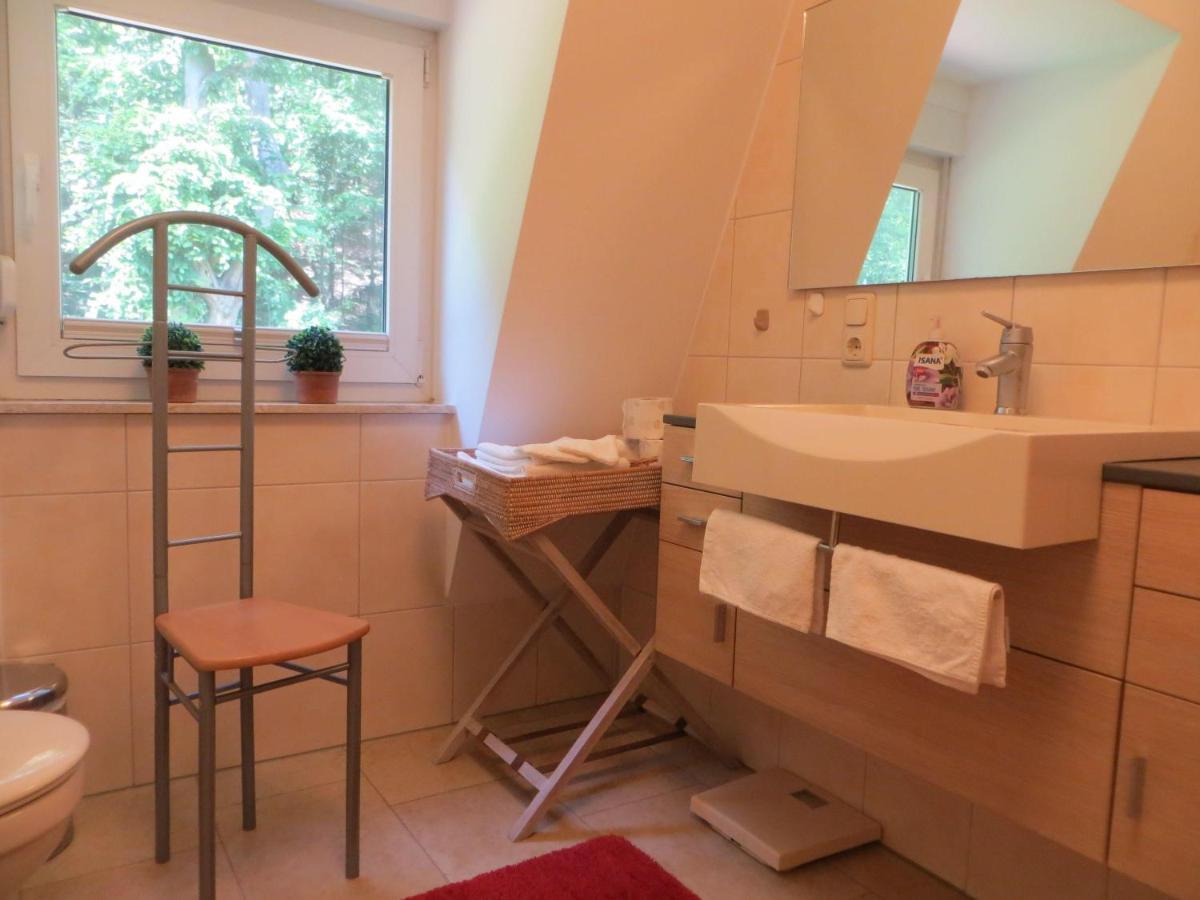 Weisses-Haus-Am-Kurpark-Fewo-Waldblick Quedlinburg Eksteriør bilde