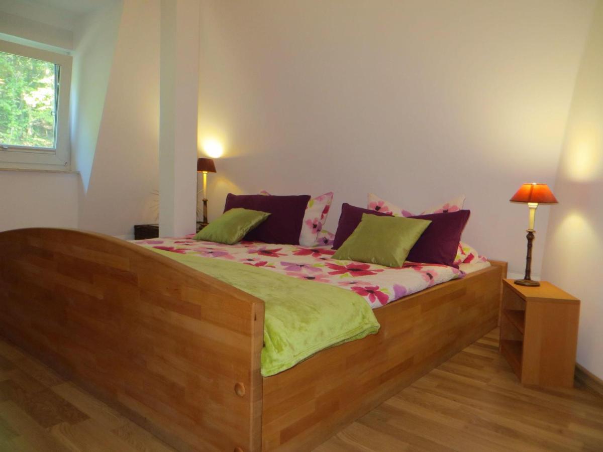 Weisses-Haus-Am-Kurpark-Fewo-Waldblick Quedlinburg Eksteriør bilde